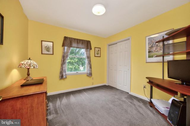 1846 WEAVERTOWN RD, Douglassville, PA 19518