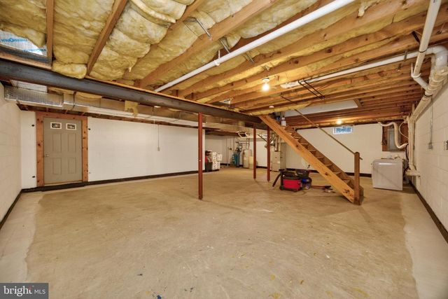 1846 WEAVERTOWN RD, Douglassville, PA 19518