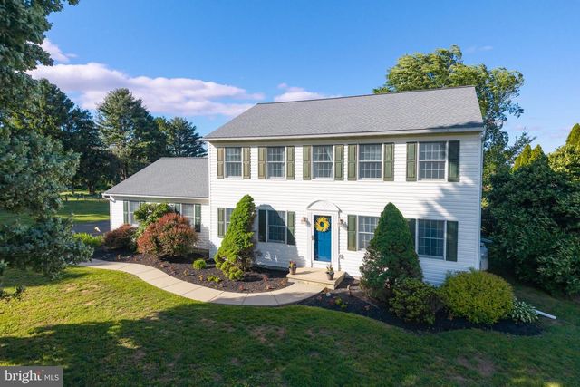 1846 WEAVERTOWN RD, Douglassville, PA 19518