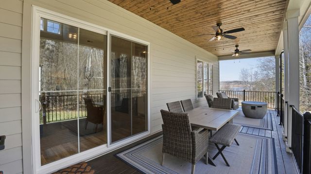 814 River Watch Way, Winchester, TN 37398