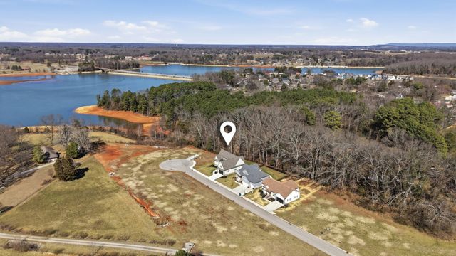 814 River Watch Way, Winchester, TN 37398