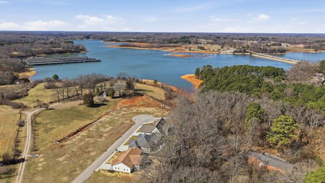 814 River Watch Way, Winchester, TN 37398