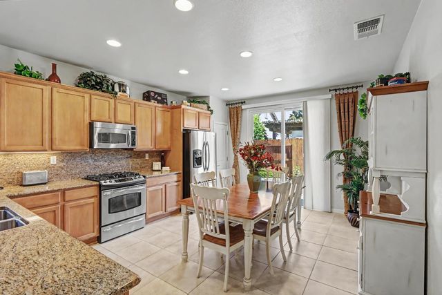 7531 Abbey Cir, Elk Grove, CA 95757