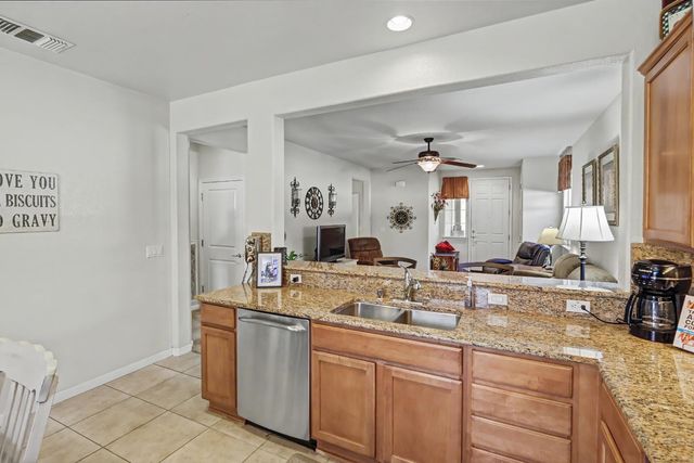 7531 Abbey Cir, Elk Grove, CA 95757