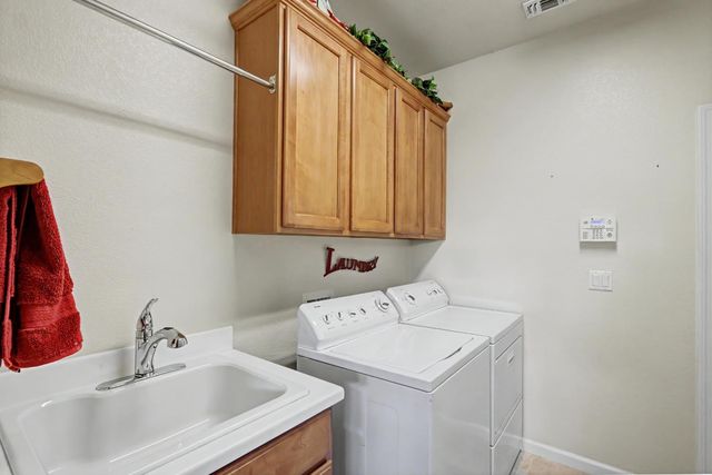 7531 Abbey Cir, Elk Grove, CA 95757