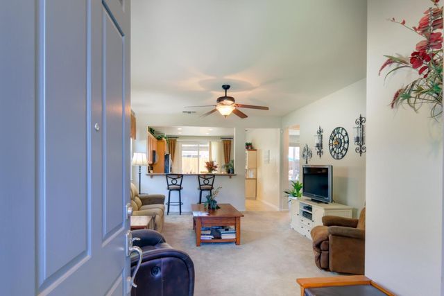 7531 Abbey Cir, Elk Grove, CA 95757