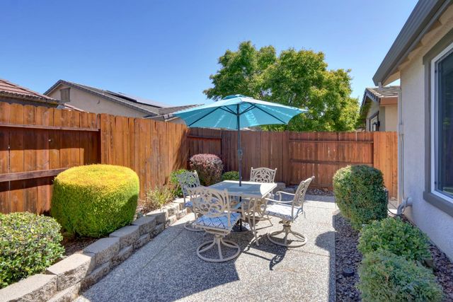 7531 Abbey Cir, Elk Grove, CA 95757