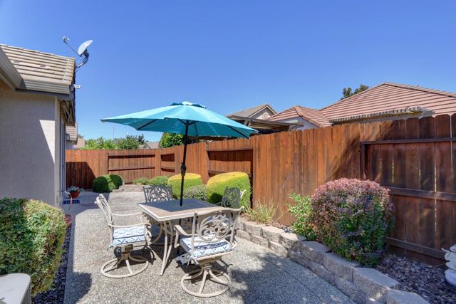 7531 Abbey Cir, Elk Grove, CA 95757