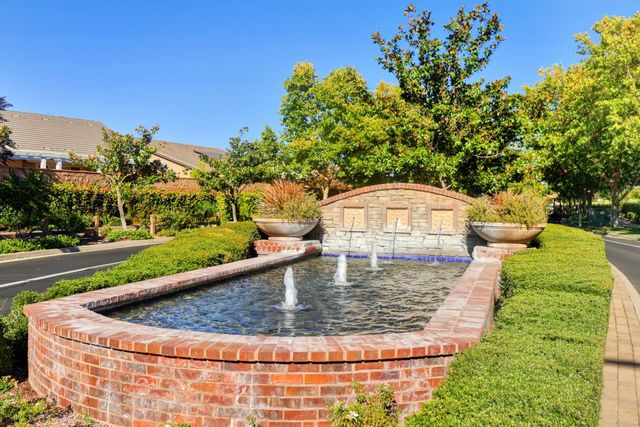 7531 Abbey Cir, Elk Grove, CA 95757