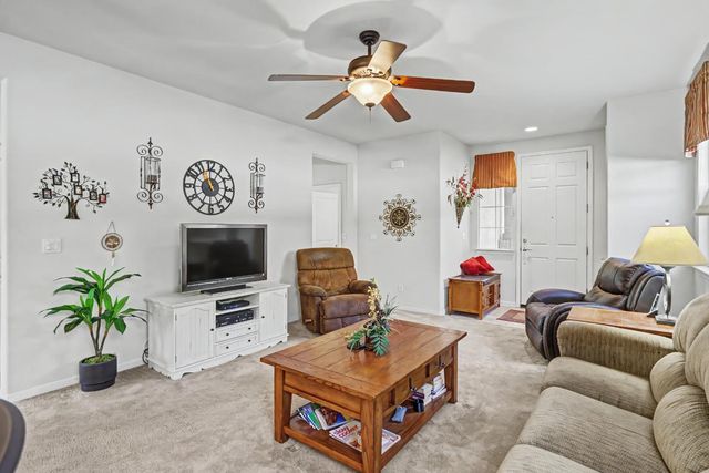 7531 Abbey Cir, Elk Grove, CA 95757