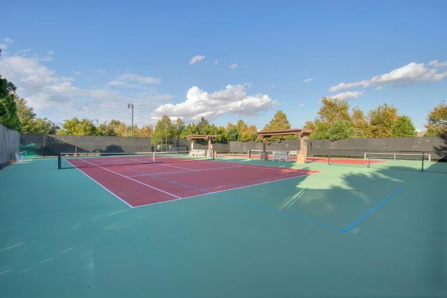 7531 Abbey Cir, Elk Grove, CA 95757