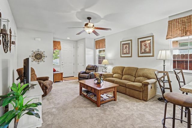 7531 Abbey Cir, Elk Grove, CA 95757