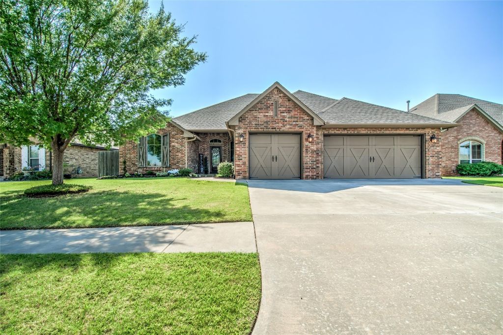 15405 Daybright Drive, Edmond, OK 73013