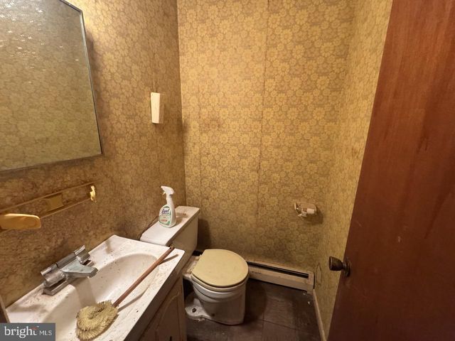 262 CENTENNIAL RD, Warminster, PA 18974