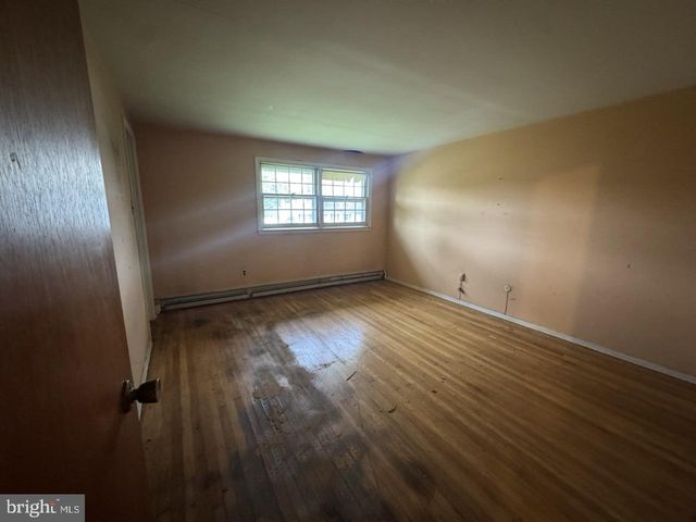 262 CENTENNIAL RD, Warminster, PA 18974