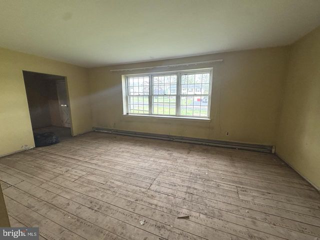 262 CENTENNIAL RD, Warminster, PA 18974