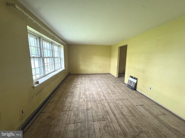 262 CENTENNIAL RD, Warminster, PA 18974