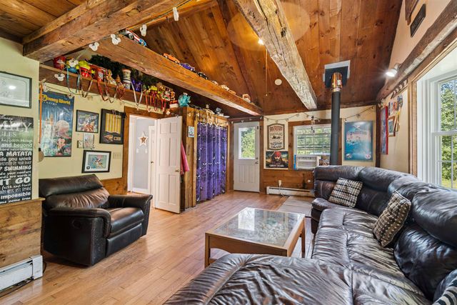 733 White Oaks Road, Laconia, NH 03246