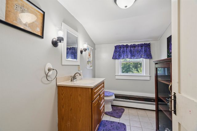 733 White Oaks Road, Laconia, NH 03246