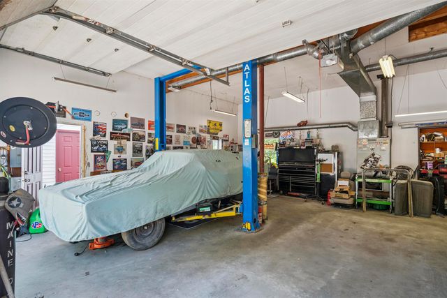 733 White Oaks Road, Laconia, NH 03246