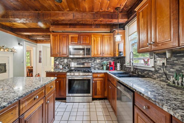 733 White Oaks Road, Laconia, NH 03246