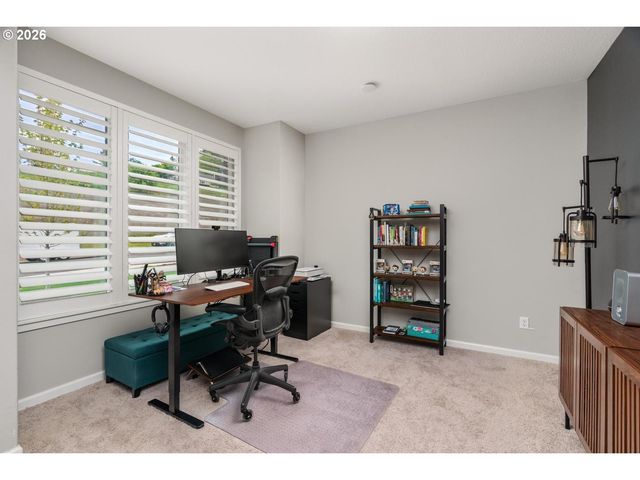 124 W 20TH Way, La Center, WA 98629