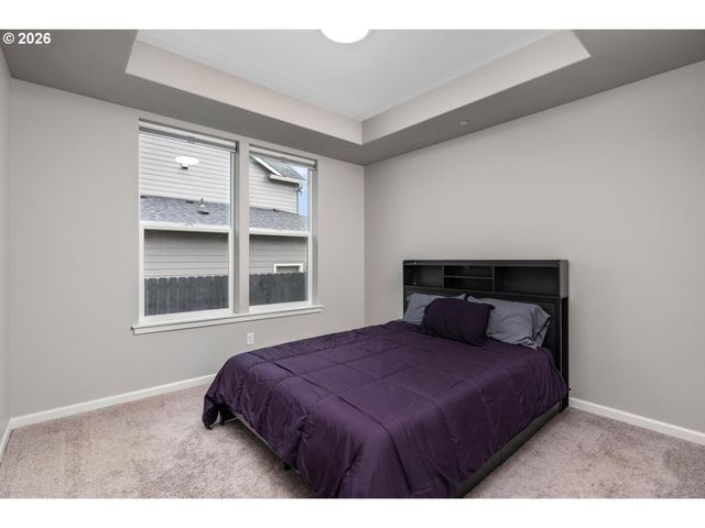 124 W 20TH Way, La Center, WA 98629