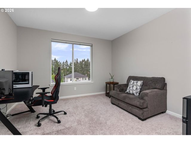 124 W 20TH Way, La Center, WA 98629