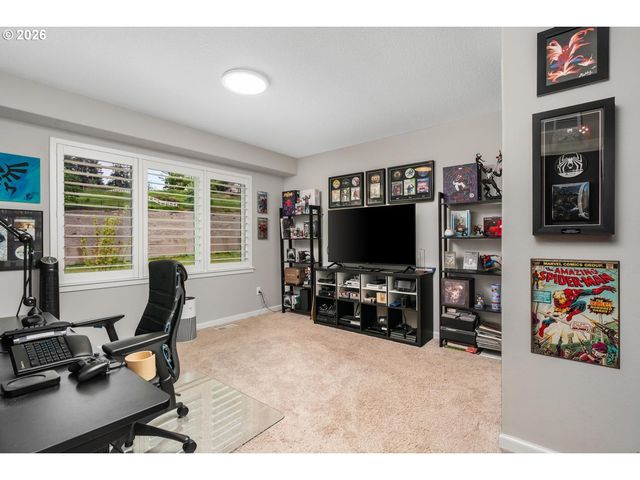 124 W 20TH Way, La Center, WA 98629