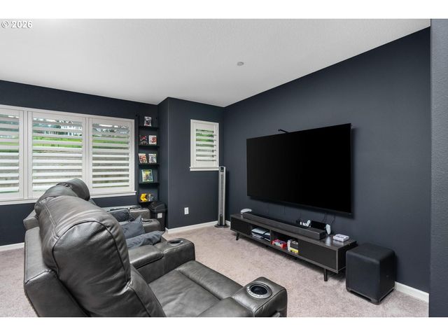 124 W 20TH Way, La Center, WA 98629