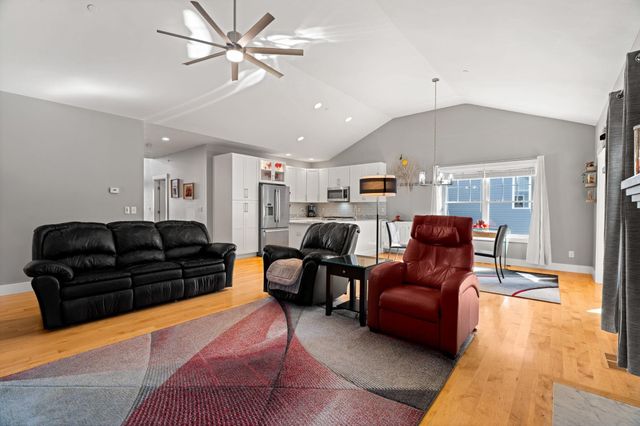 25 Dogwood Road, Salem, NH 03079