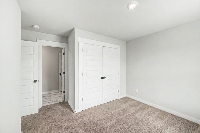 915 Sassafras Ct, Spring Hill, TN 37174