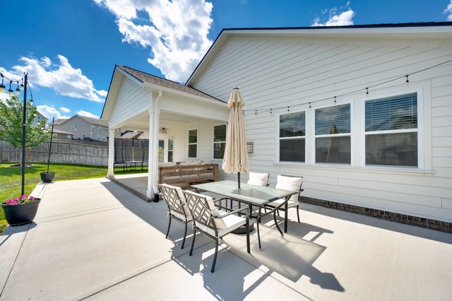 915 Sassafras Ct, Spring Hill, TN 37174