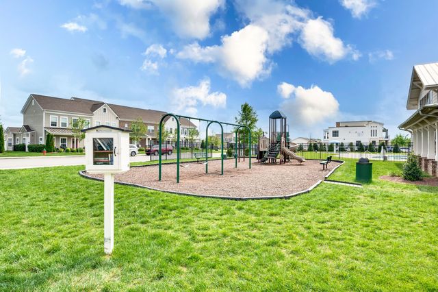 915 Sassafras Ct, Spring Hill, TN 37174