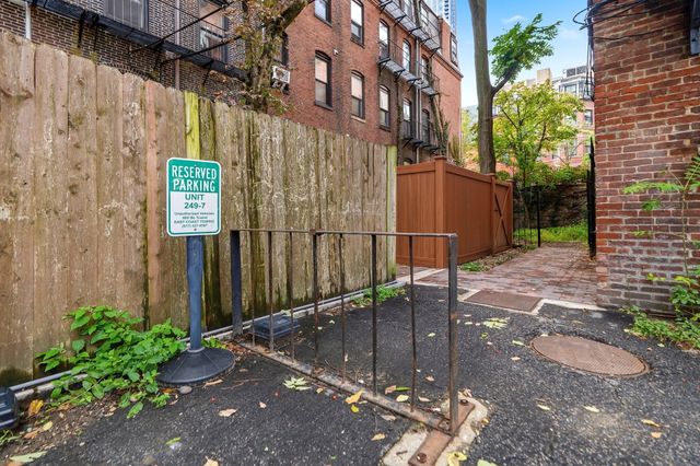 249 W Newton St 7, Boston, MA 02116