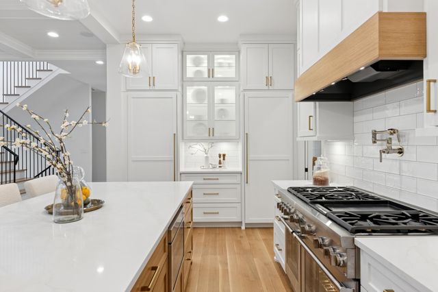 1967 Sheridan Avenue S, Minneapolis, MN 55405