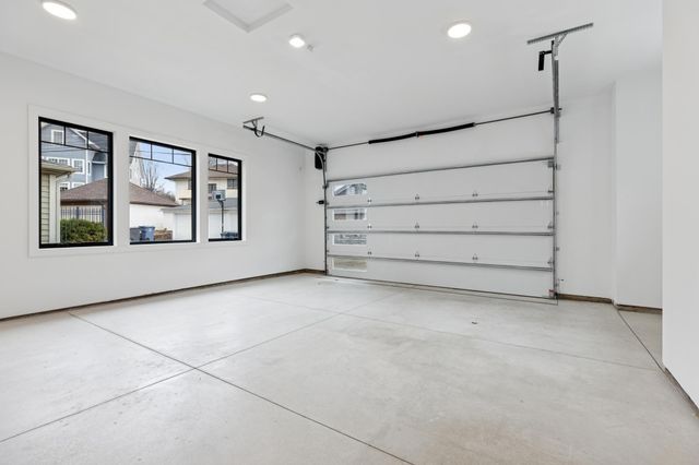 1967 Sheridan Avenue S, Minneapolis, MN 55405