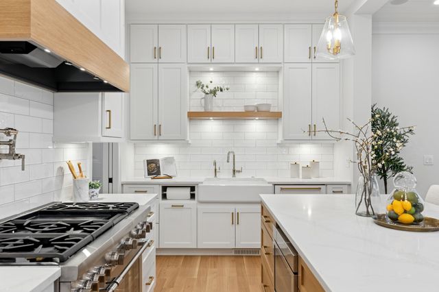 1967 Sheridan Avenue S, Minneapolis, MN 55405