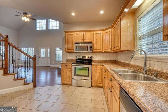 6710 Morgan Drive, Young Harris, GA 30582