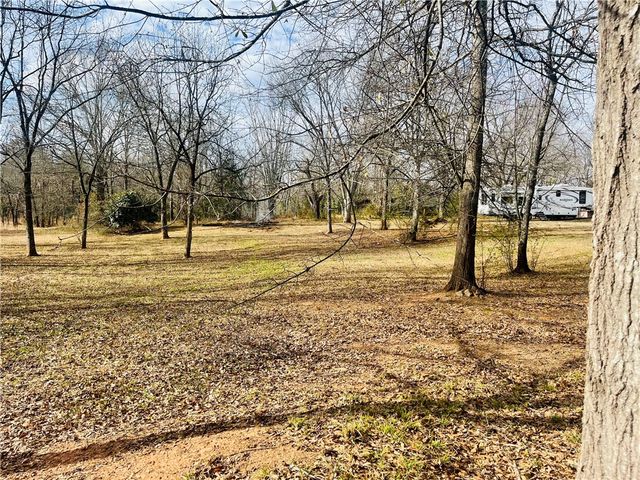 2704 Walhalla Highway, Six Mile, SC 29682