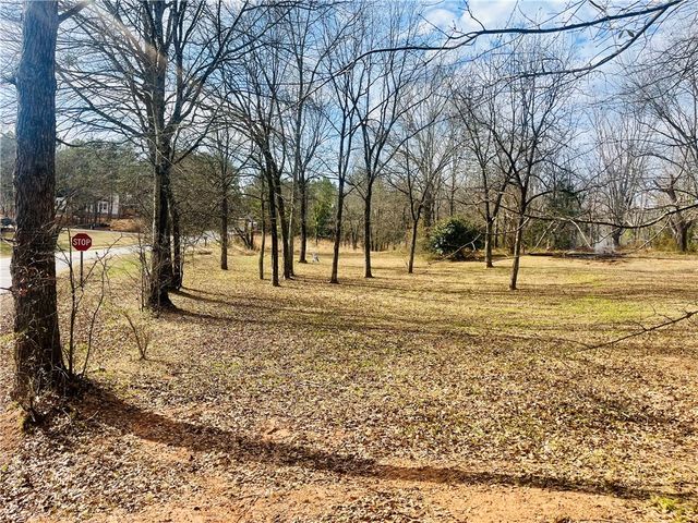 2704 Walhalla Highway, Six Mile, SC 29682