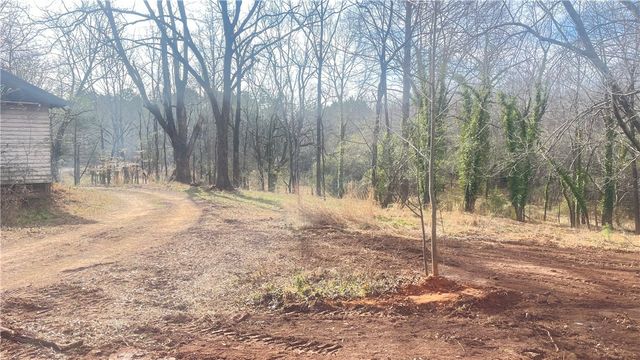 2704 Walhalla Highway, Six Mile, SC 29682