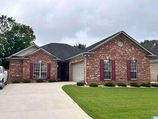 1741 CARLISLE CIRCLE, Leeds, AL 35094