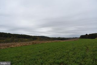 6168 GREENAWALT RD, Lenhartsville, PA 19534