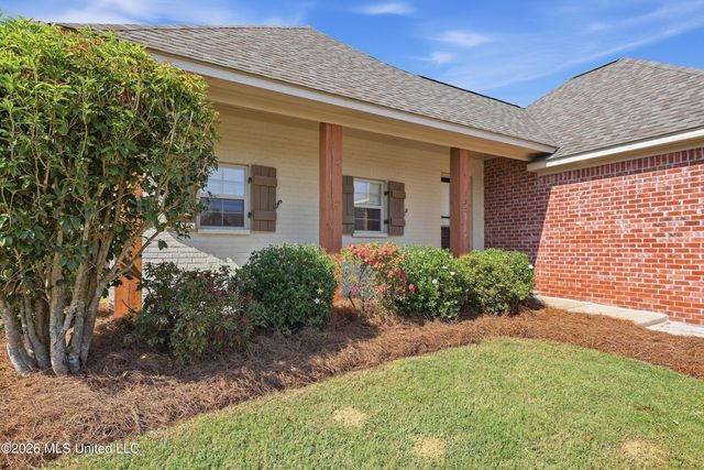 135 Martinique Drive, Madison, MS 39110