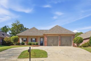 135 Martinique Drive, Madison, MS 39110