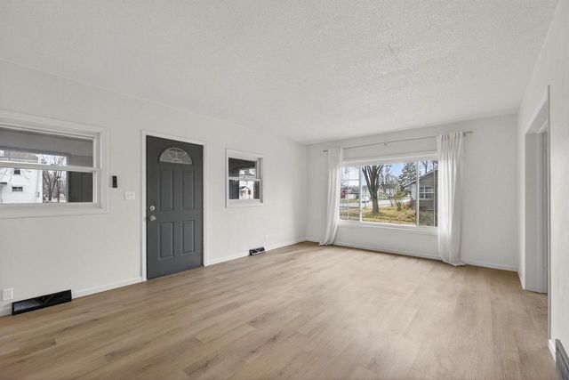 511 8th STREET N, Wisconsin Rapids, WI 54494