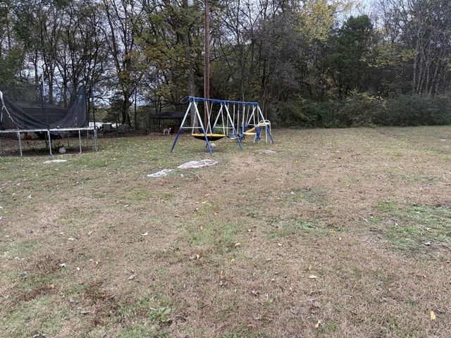 263 Hogan Rd, Gordonsville, TN 38563