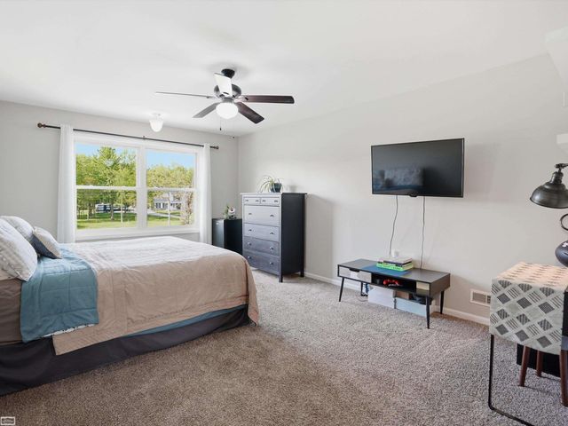 36531 N Pointe Drive, New Baltimore, MI 48047