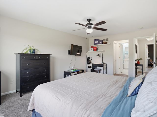 36531 N Pointe Drive, New Baltimore, MI 48047